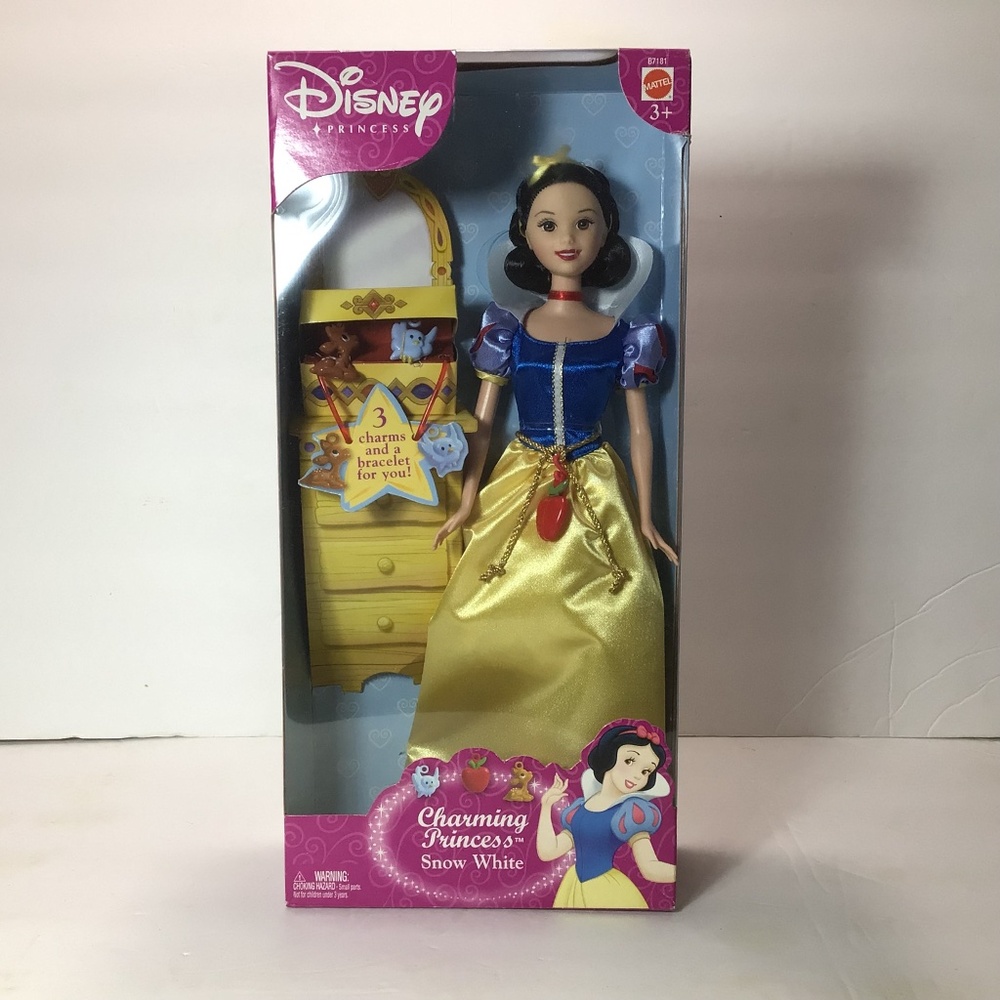 DISNEY CHARMING PRINCESS SNOW WHITE